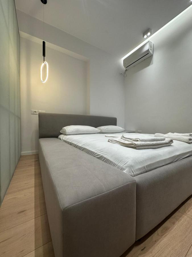 Center Apartment Tirana Eksteriør billede